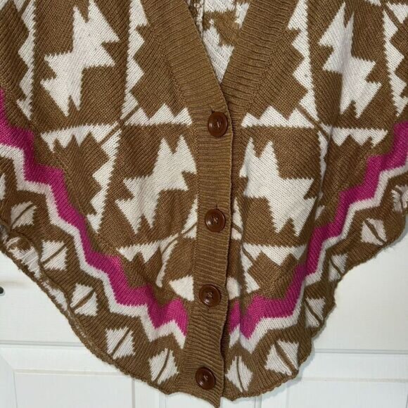 Woman’s Aztec Print Knit Sweater Short Sleeve Poncho Shawl Brown Pink White Sz M - Picture 2 of 9